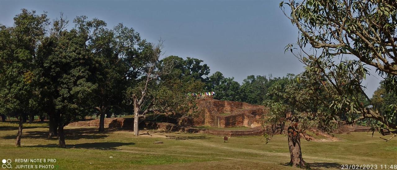 The Lumbini Village Lodge Buitenkant foto